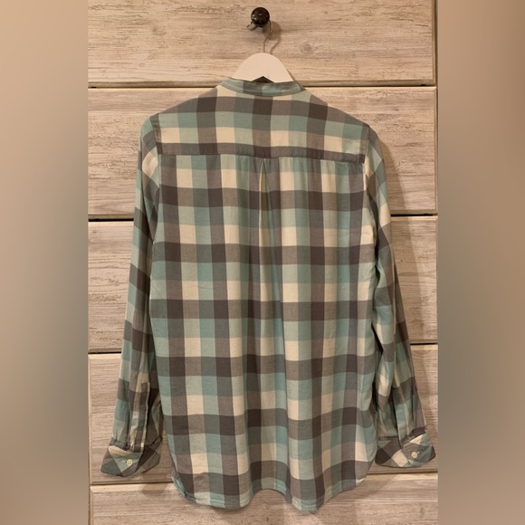 Gap Button Up - Picture 2 of 4